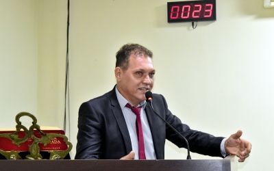 Cmara Municipal de Juscimeira empossa o vereador suplente Adilson Novaki