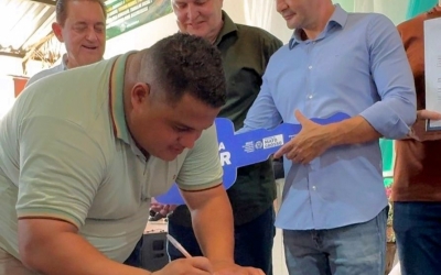 Presidente da C�mara participa de ato de assinatura que garante R$ 9,7 milh�es para Juscimeira
